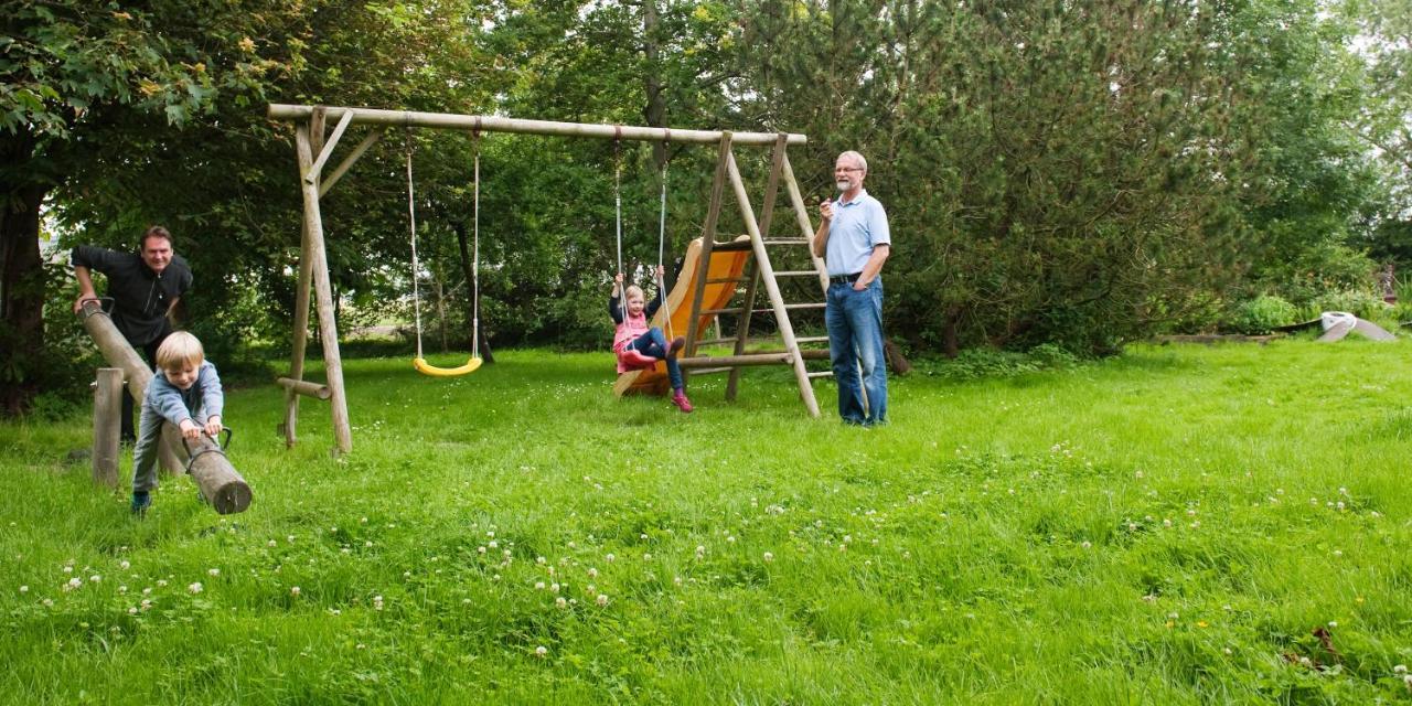 Hotel, Restaurant, Cafe Pharisaeerhof - Nordseeurlaub Mit Hund Nordstrand Exteriör bild