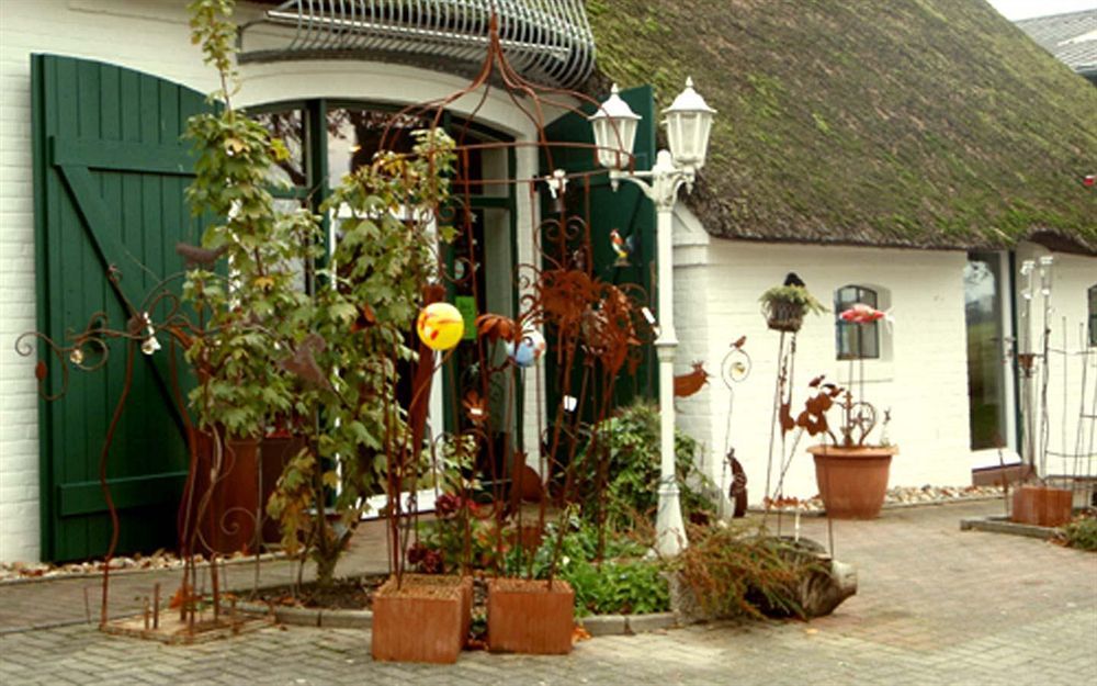 Hotel, Restaurant, Cafe Pharisaeerhof - Nordseeurlaub Mit Hund Nordstrand Exteriör bild