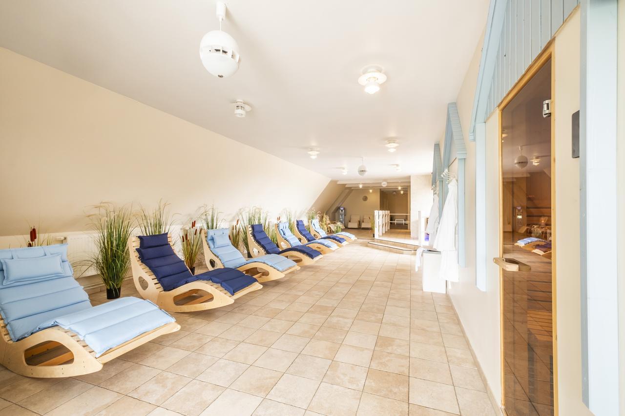 Hotel, Restaurant, Cafe Pharisaeerhof - Nordseeurlaub Mit Hund Nordstrand Exteriör bild