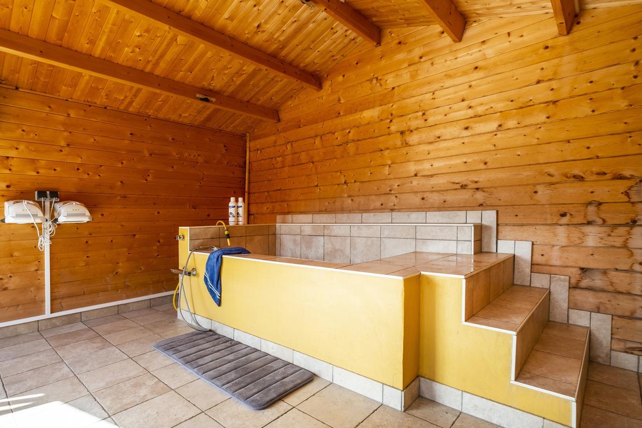 Hotel, Restaurant, Cafe Pharisaeerhof - Nordseeurlaub Mit Hund Nordstrand Exteriör bild
